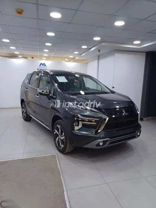 ميتسوبيشي اكسباندر 2026 رمادي جديدة للبيع - 4