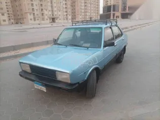 فيات 131 1984 أزرق غامق مستعملة للبيع