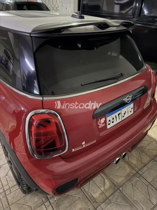 Mini Mini Cooper S 2021 Red Used for Sale - 3