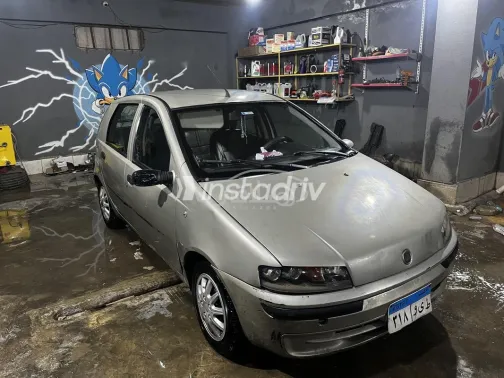 فيات بونتو 2001 ذهبي مستعملة للبيع - 2