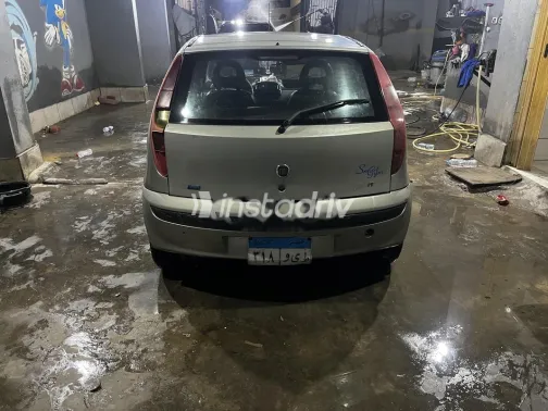 فيات بونتو 2001 ذهبي مستعملة للبيع - 3