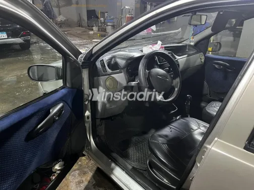 فيات بونتو 2001 ذهبي مستعملة للبيع - 4