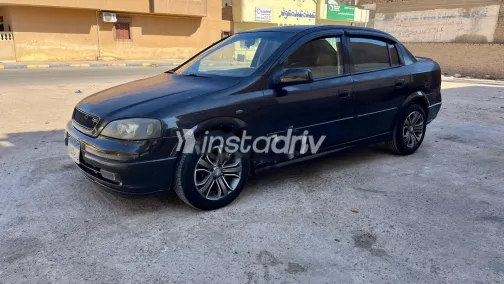 اوبل أسترا 2001 أسود مستعملة للبيع - 2