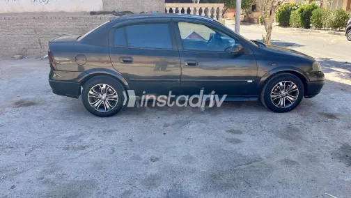 اوبل أسترا 2001 أسود مستعملة للبيع - 3