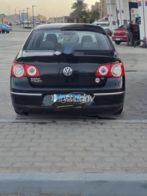 فولكس فاغن باسات 2007 أسود مستعملة للبيع - 2