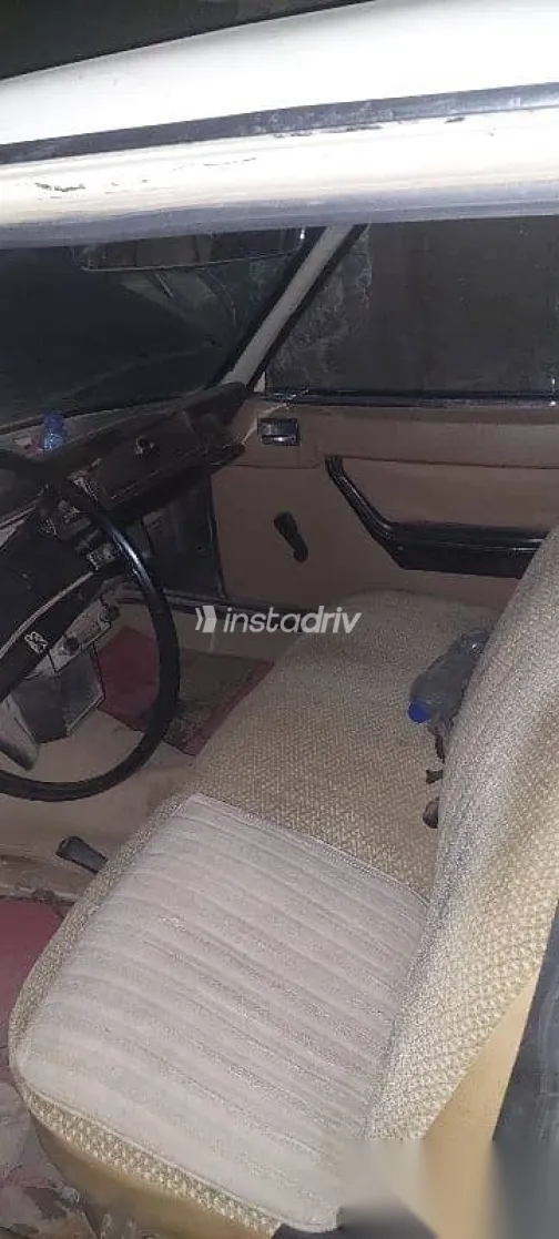 بيجو 504 1975 أبيض مستعملة للبيع - 2