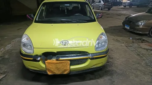 دايهاتسو سيريون 2000 أصفر مستعملة للبيع - 4