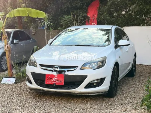 Opel Astra 2020 White Used for Sale - 2