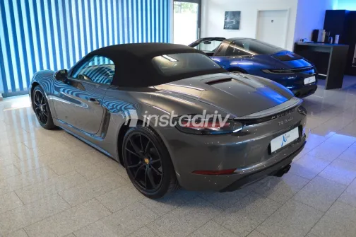 Porsche Boxster 2024 White Used for Sale - 7