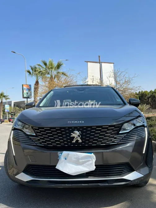 Peugeot 5008 2022 White Used for Sale - 1