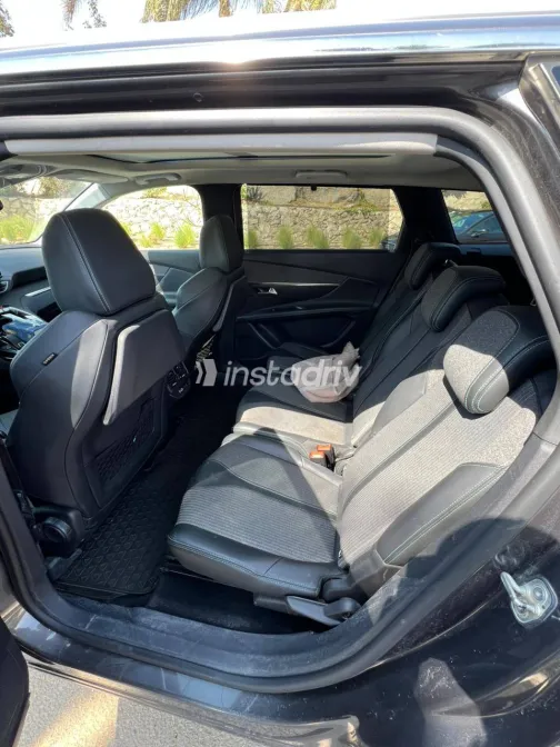 Peugeot 5008 2022 White Used for Sale - 9