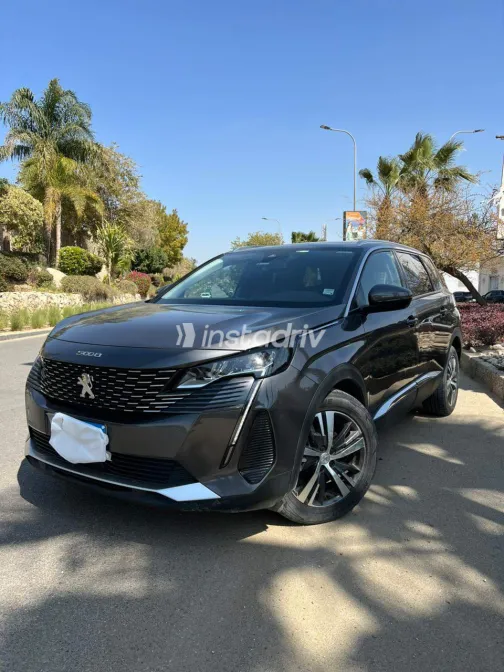 Peugeot 5008 2022 White Used for Sale - 10