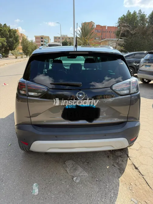 Opel Crossland 2024 White Used for Sale - 1