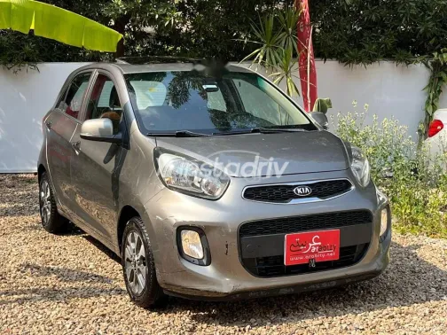 كيا بيكانتو 2017 أبيض مستعملة للبيع - 2