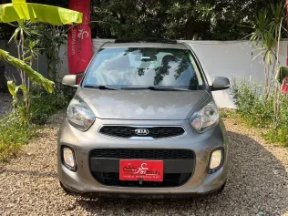 كيا بيكانتو 2017 أبيض مستعملة للبيع