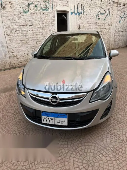 اوبل كورسا 2013 فضي مستعملة للبيع - 1