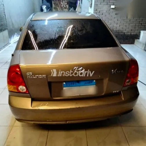 Hyundai Verna 2017 Gold Used for Sale - 2