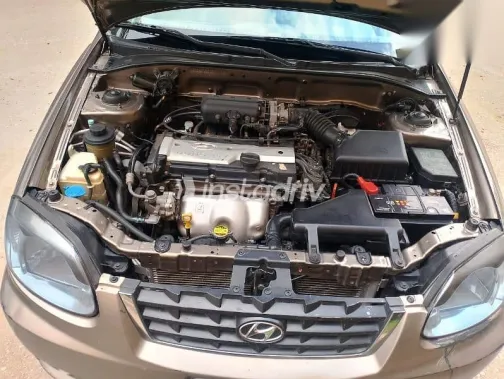 Hyundai Verna 2017 Gold Used for Sale - 4