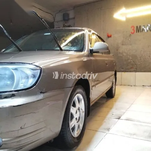 Hyundai Verna 2017 Gold Used for Sale - 6