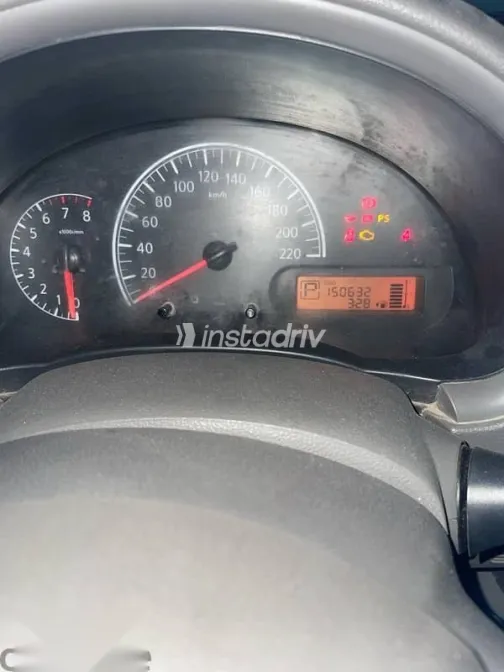 نيسان صنى 2015 فضي مستعملة للبيع - 5