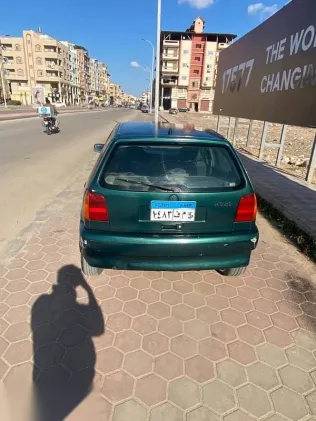 فولكس فاغن بولو 1998 أخضر مستعملة للبيع