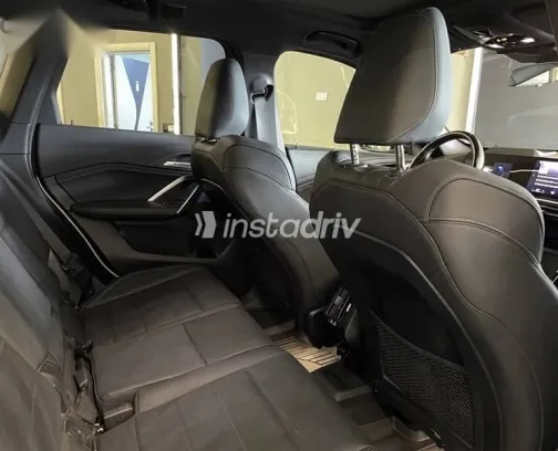 بي ام دبليو X1 2023 أبيض مستعملة للبيع - 4