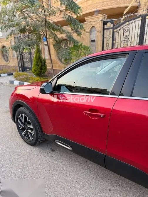 سيتروين C4 2022 أحمر مستعملة للبيع - 6