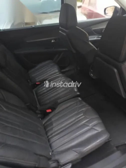 بيجو 5008 2020 رمادي مستعملة للبيع - 9