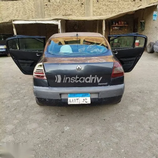 رينو ميجان 2006 أسود مستعملة للبيع - 3