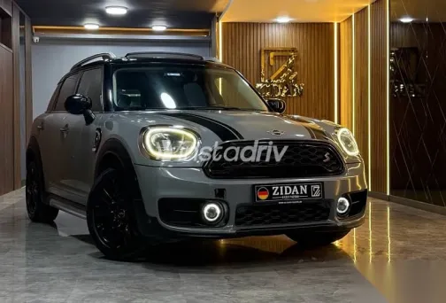 مينى كانترى مان 2020 رمادي مستعملة للبيع - 2