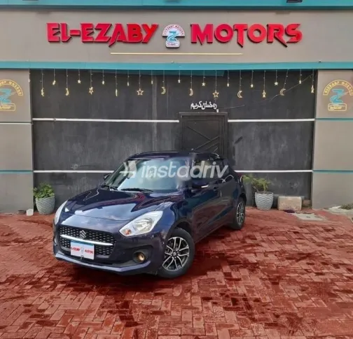 Suzuki Swift 2022 White Used for Sale - 2