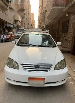 بى واى دى‬ F3 2011 أبيض مستعملة للبيع