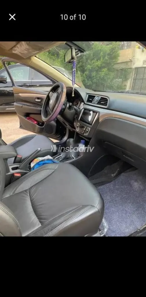 سوزوكى سياز 2022 أبيض مستعملة للبيع - 3