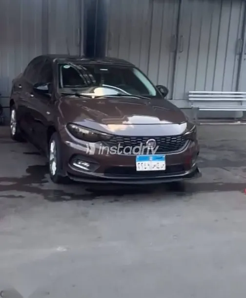 فيات تيبو 2021 بني مستعملة للبيع - 1