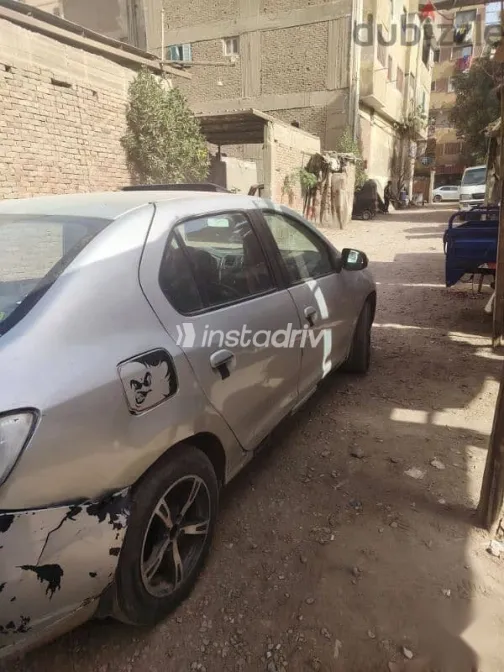 Renault Logan 2016 Silver Used for Sale - 2