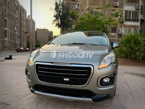بيجو 3008 2015 ذهبي مستعملة للبيع - 3