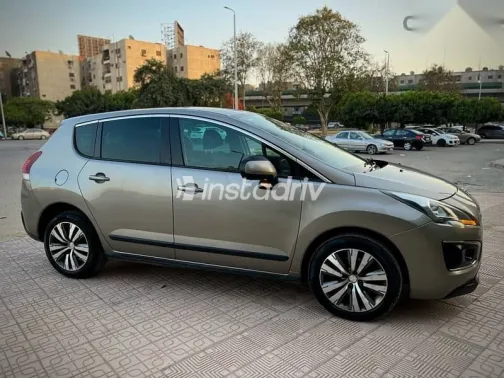 بيجو 3008 2015 ذهبي مستعملة للبيع - 8