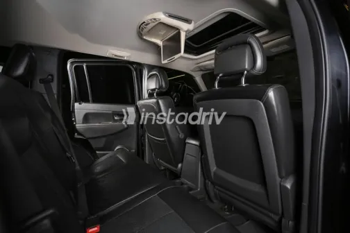 جيب شيروكي 2012 أسود مستعملة للبيع - 8