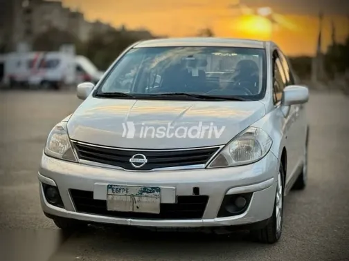 Nissan Tiida 2013 Silver Used for Sale - 2