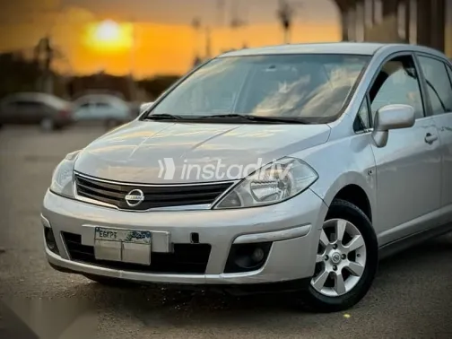 Nissan Tiida 2013 Silver Used for Sale - 4