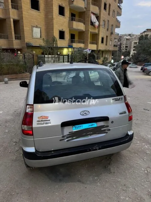 هيونداي ماتريكس 2008 رمادي غامق مستعملة للبيع - 2