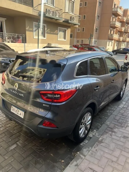 Renault Kadjar 2019 White Used for Sale - 3