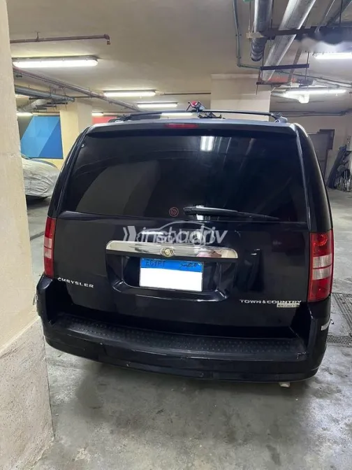 Chrysler Town & Country 2010 Dark Blue Used for Sale - 3