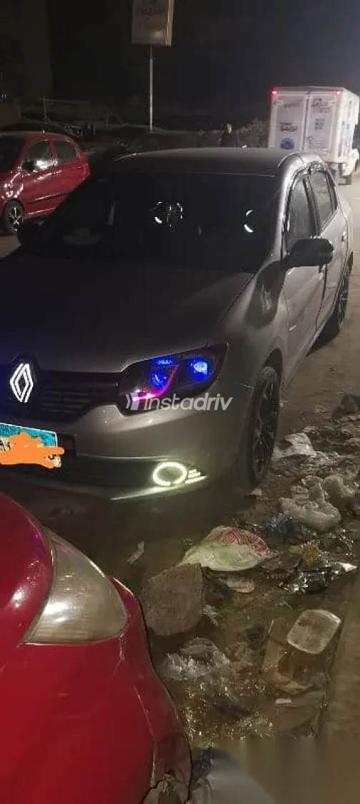 Renault Logan 2016 Silver Used for Sale - 2