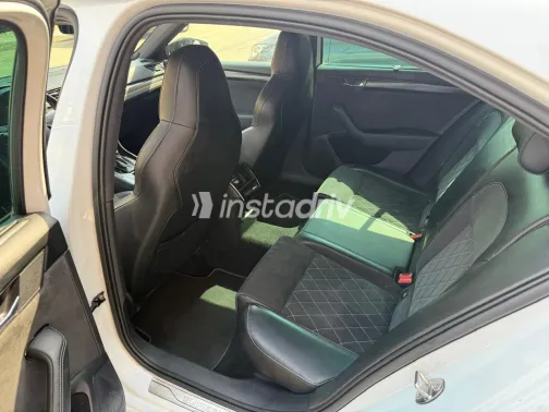 سكودا سوبيرب 2021 أبيض مستعملة للبيع - 7