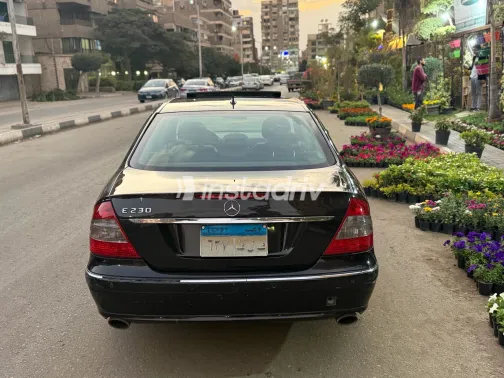 مرسيدس E 230 2008 أبيض مستعملة للبيع - 1
