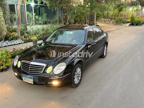 مرسيدس E 230 2008 أبيض مستعملة للبيع - 8