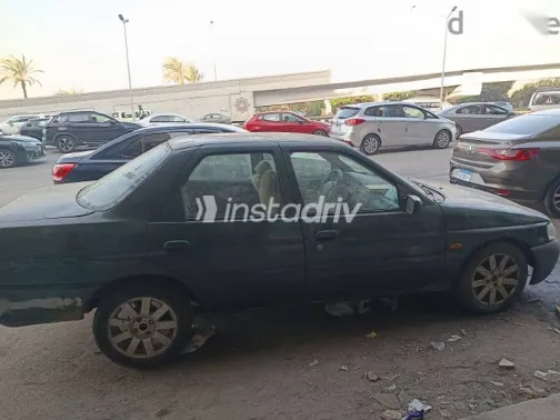 Ford Escort 1999 Green Used for Sale - 5