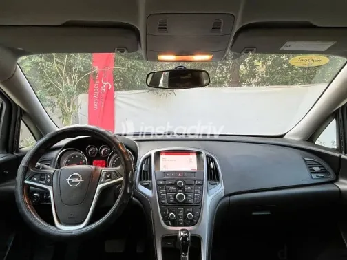 اوبل أسترا 2020 أبيض مستعملة للبيع - 4