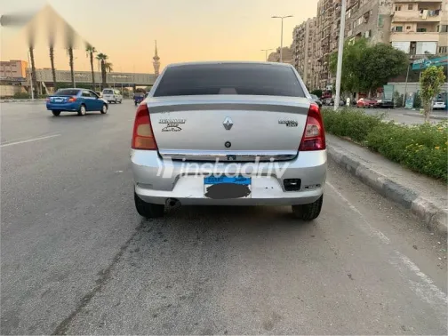 Renault Logan 2011 Gray Used for Sale - 1